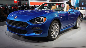 11/2015 Fiat 124 Spider leaked