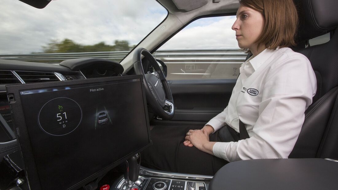 11/2017, Erprobung autonomer Autos in England - mit Jaguar Land Rover