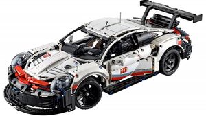 11/2018, LEGO Technic Porsche 911 RSR