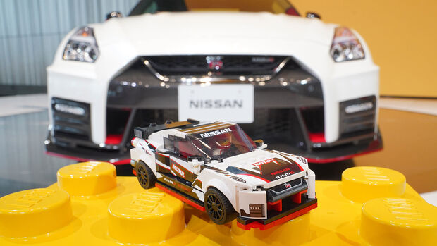 11/2019, Nissan GT-R Nismo von Lego
