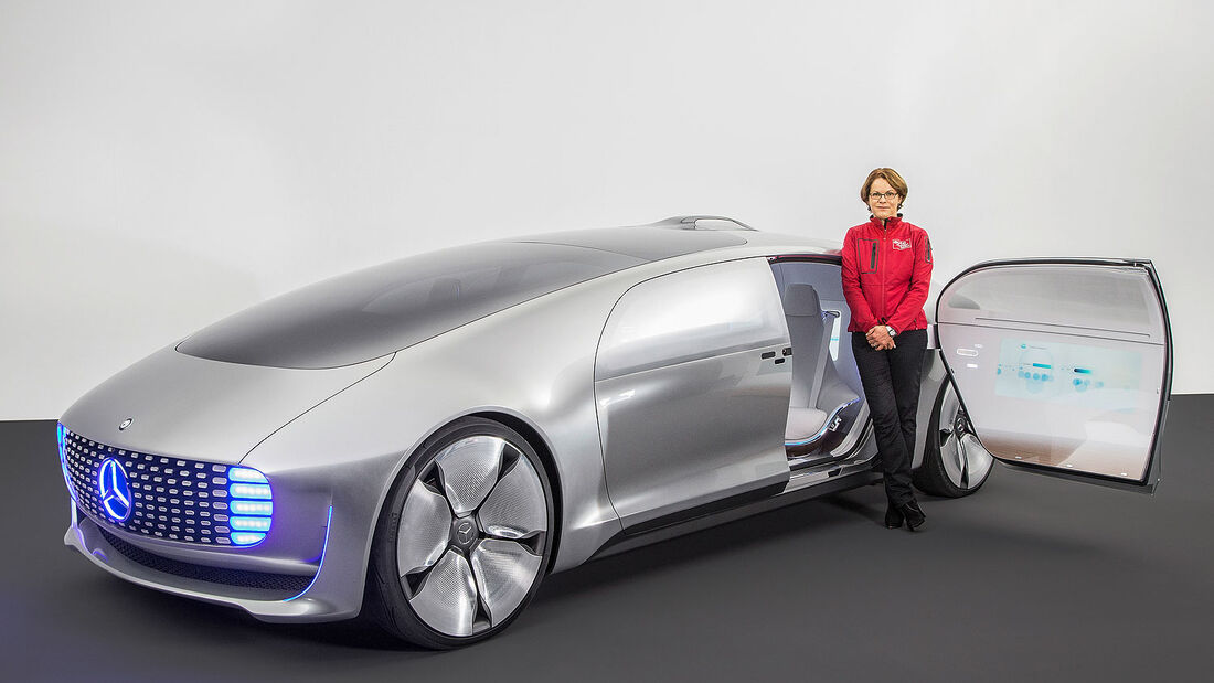 12/2014, Mercedes F 015 Luxury in Motion CES