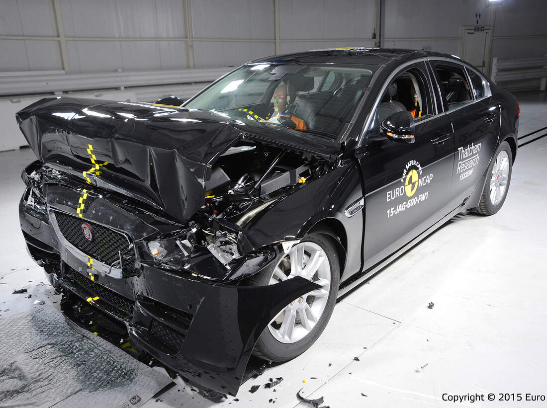 EuroNCAP Crashtest mit Mercedes GLC, BMW X1, Opel Astra - auto motor und sport