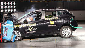 12/2015 EuroNCAP Crashtest Opel Astra