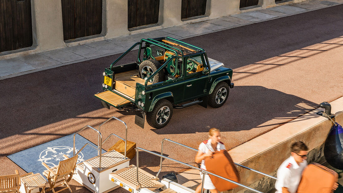 12/2019, Overfinch Land Rover Defender 1 of 1