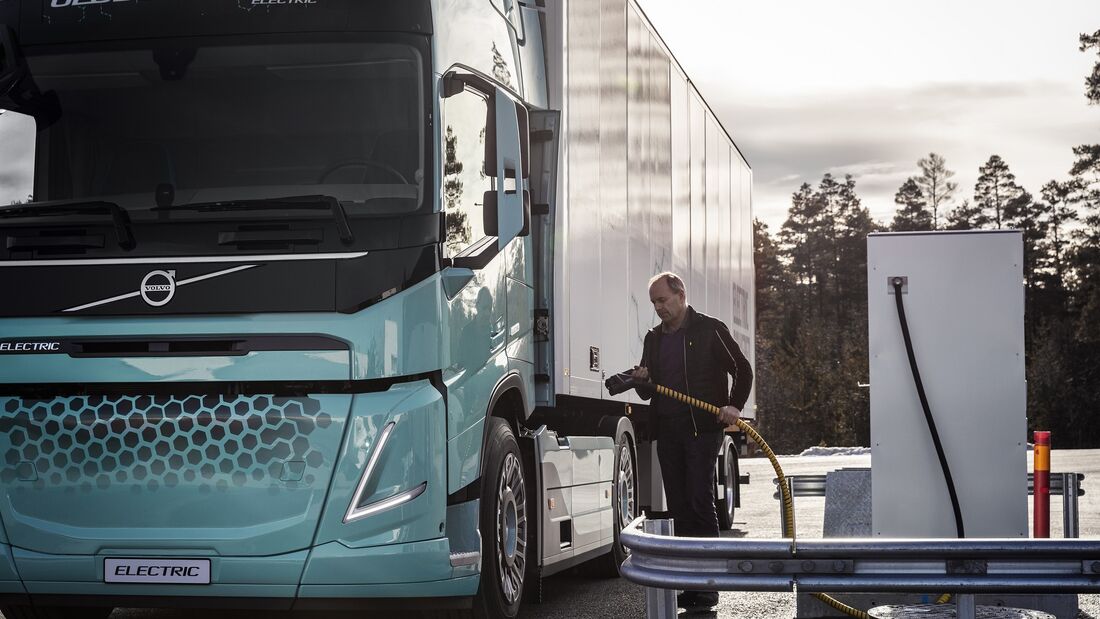 12/2019, Volvo Trucks EV