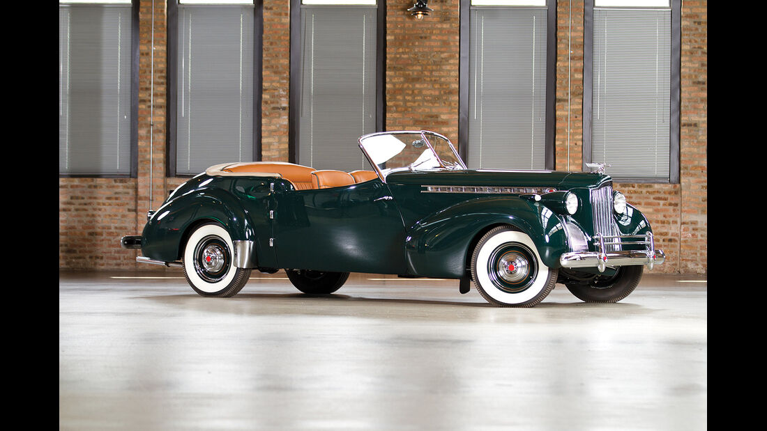 1940er Packard Super Eight One-Sixty Convertible Coupe by Rollson Inc. 