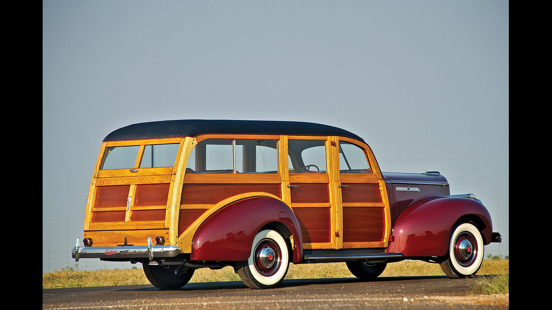 1941er Packard One-Ten Deluxe Station Wagon by Hercules 