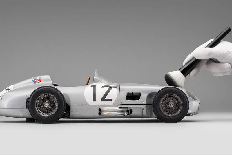 1955er Mercedes W196 Monoposto als 1-zu-8-Modell