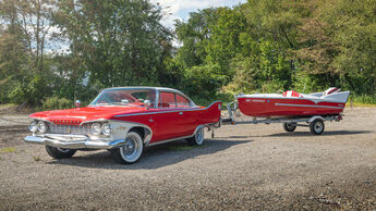 1960 Plymouth Fury Two-Door Hardtop mit 1957 Herter's Boat 