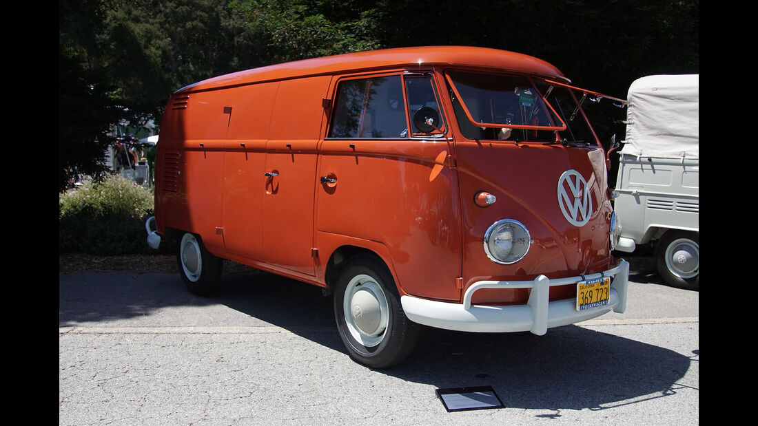 1961-VW-Transporter-Type-211-Panel-Van