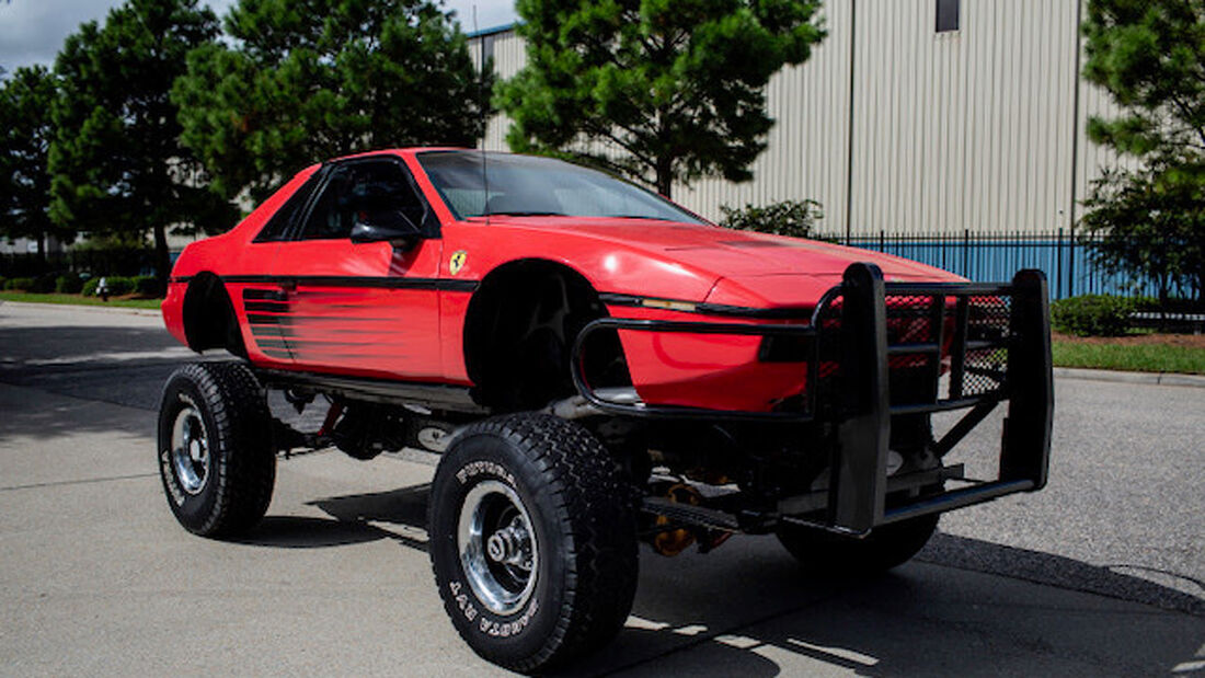 1984er Pontiac Fiero Custom Coupe