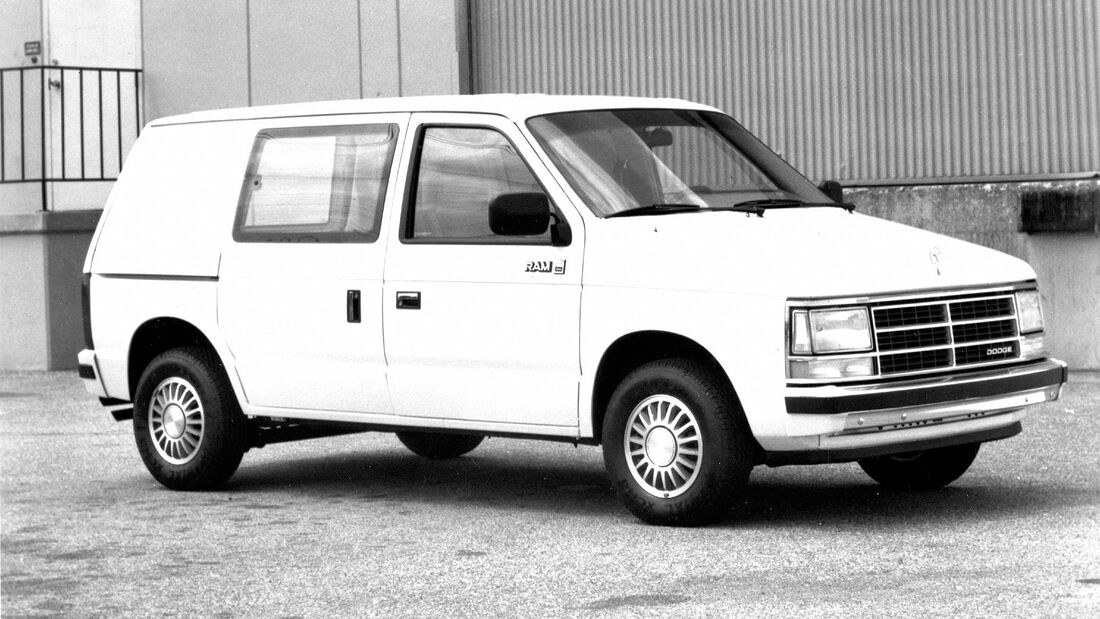 1987 Dodge Caravan