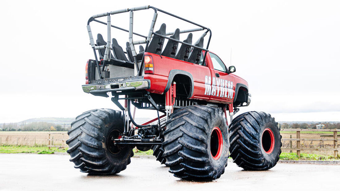 2013 CHEVROLET SILVERADO 'MAYHEM' MONSTER TRUCK