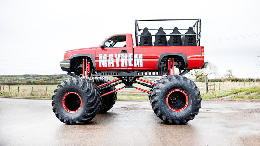 2013 CHEVROLET SILVERADO 'MAYHEM' MONSTER TRUCK