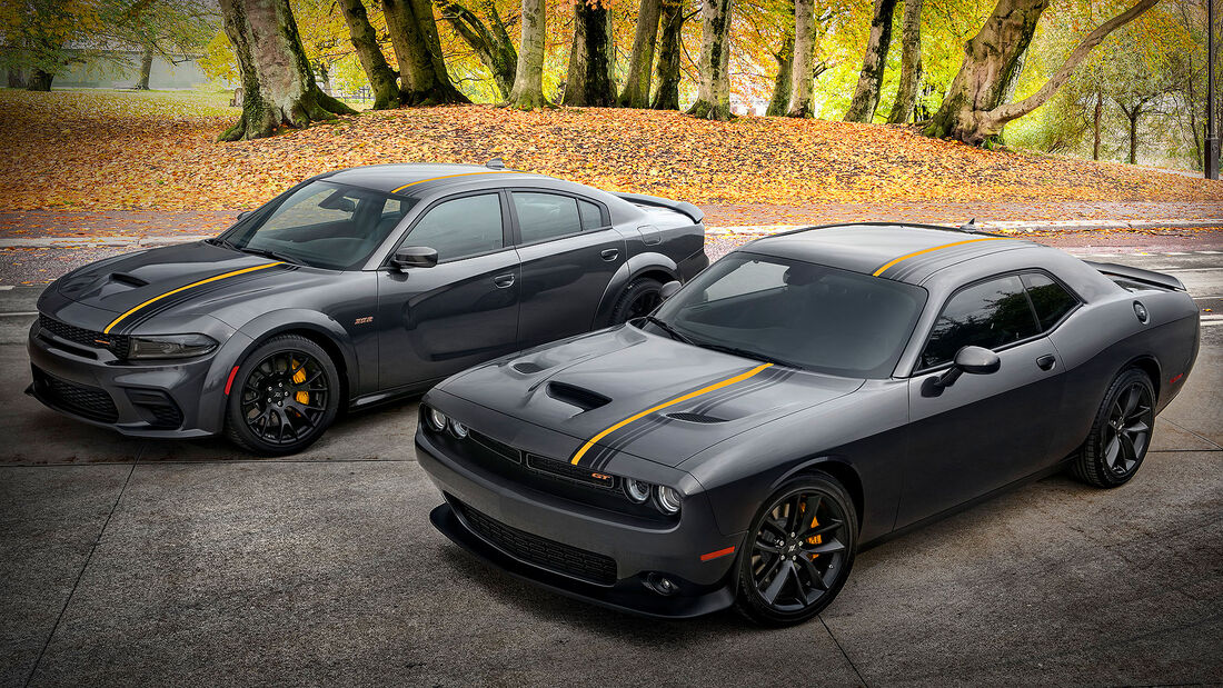 2023 Dodge Challenger GT RWD und Charger Scat Pack Widebody mit Hemi Orange Appearance Package