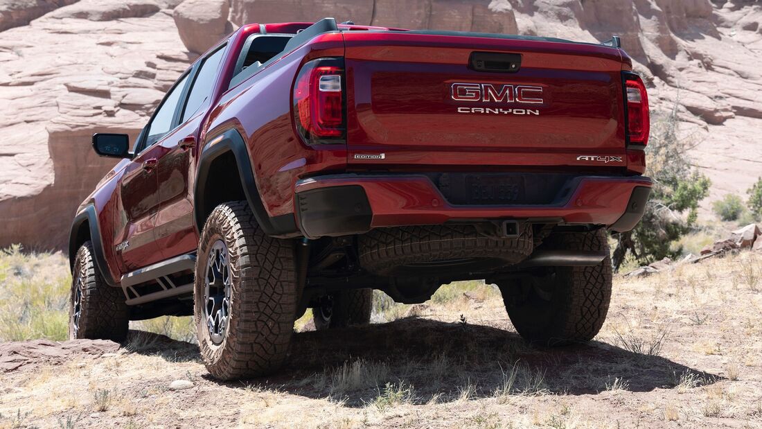 2023 GMC Canyon midsize truck Pickup