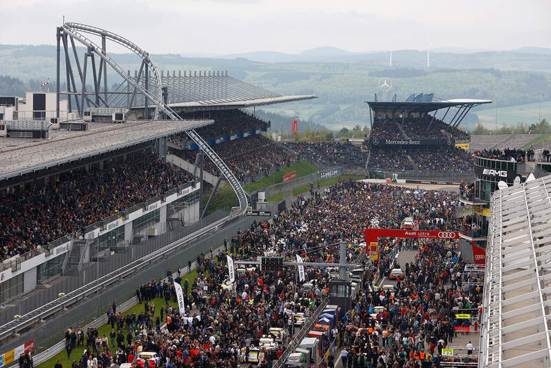 24h-Nürburgring, Zuschauer, Start-Ziel-Bereich