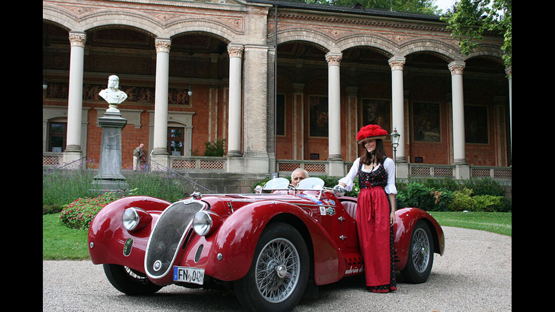 34. Oldtimer-Meeting Baden-Baden: 360 Oldtimer im Kurpark erleben