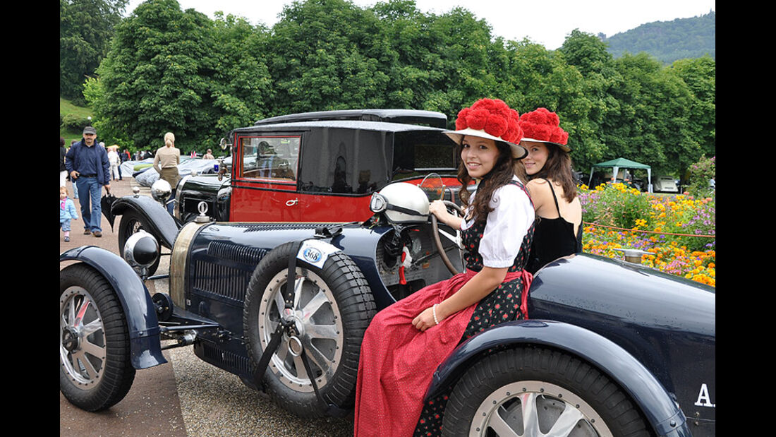 34. Oldtimer-Meeting Baden-Baden: 360 Oldtimer im Kurpark erleben