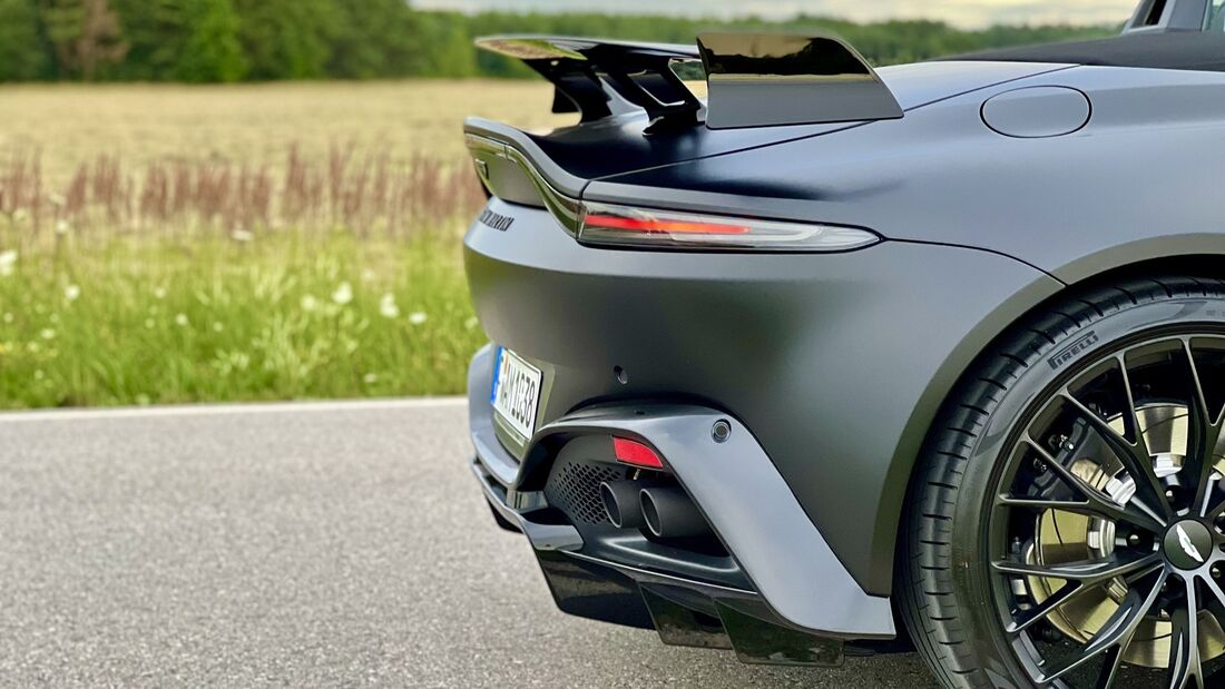 7/2022, Aston Martin Vantage F1 Edition Roadster