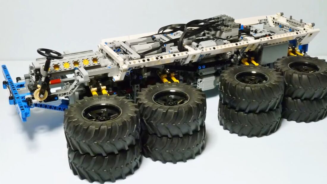 8/2019, Lego Technic Tatra 813 Truck