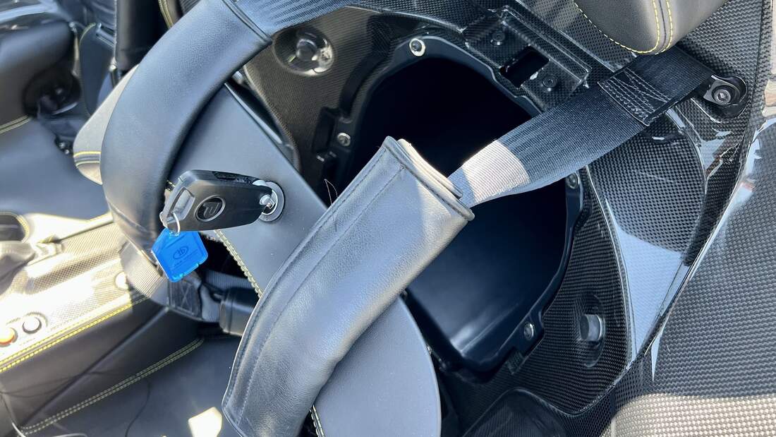 Dallara Stradale Rennwagen mit Straßenzulassung AUTO MOTOR UND SPORT