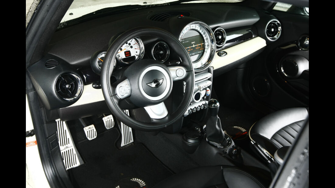 AC Schnitzer-Mini Cooper S Cabrio, Cockpit