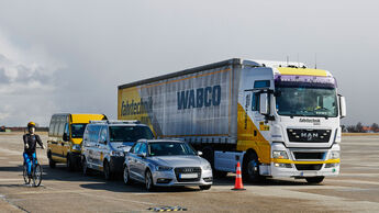 ADAC Lkw-Abbiegetest