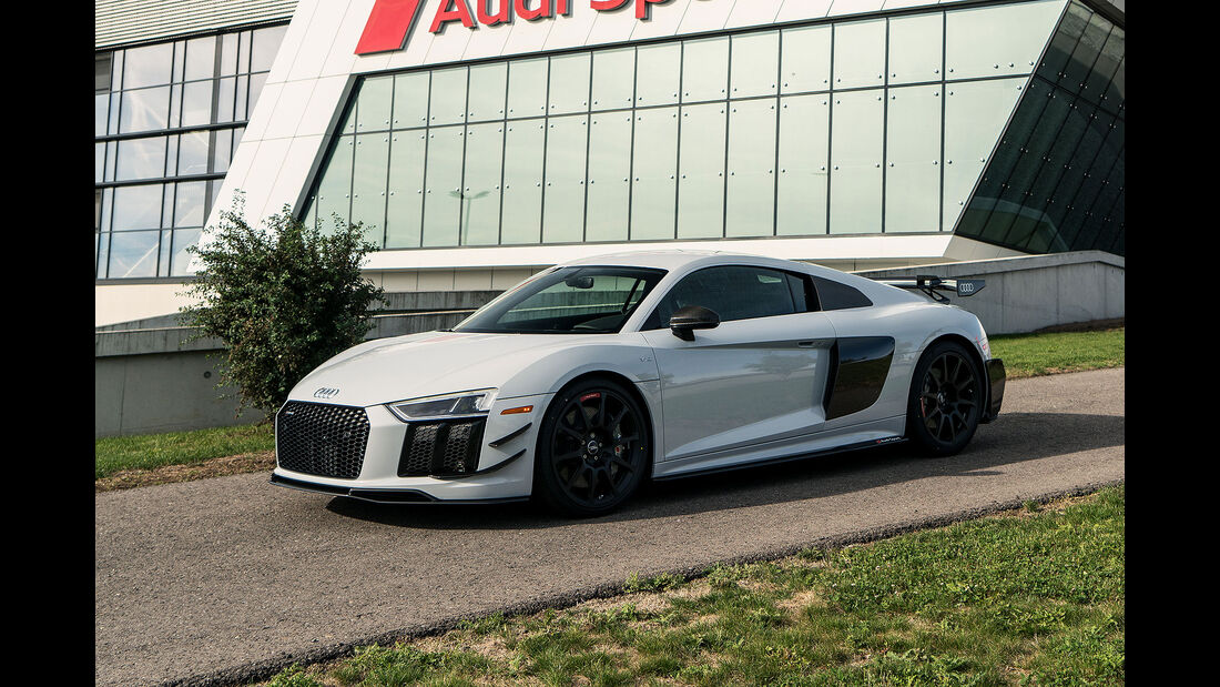 AUDI R8 V10 PLUS COUPE COMPETITION PACKAGE