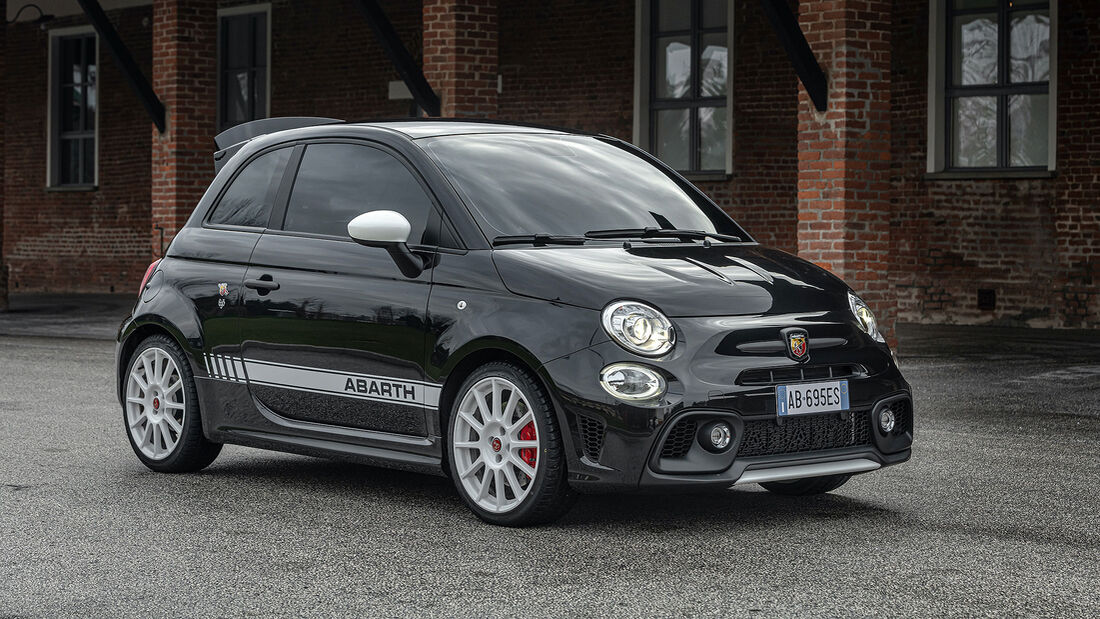 Abarth 695 Esseesse 2021