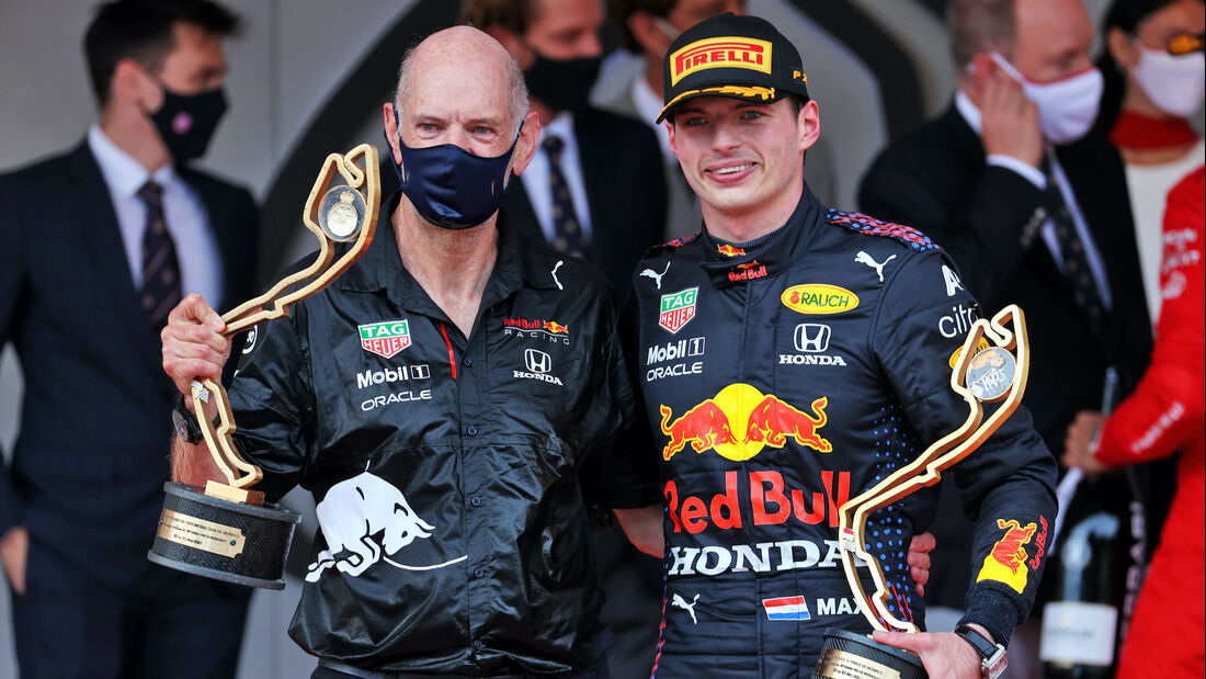 Adrian Newey - Max Verstappen - Red Bull - Formel 1 - GP Monaco - 23. Mai 2021