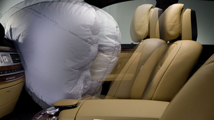 Luftsäcke: Müssen bei alten Autos die alten Airbags raus? - WELT