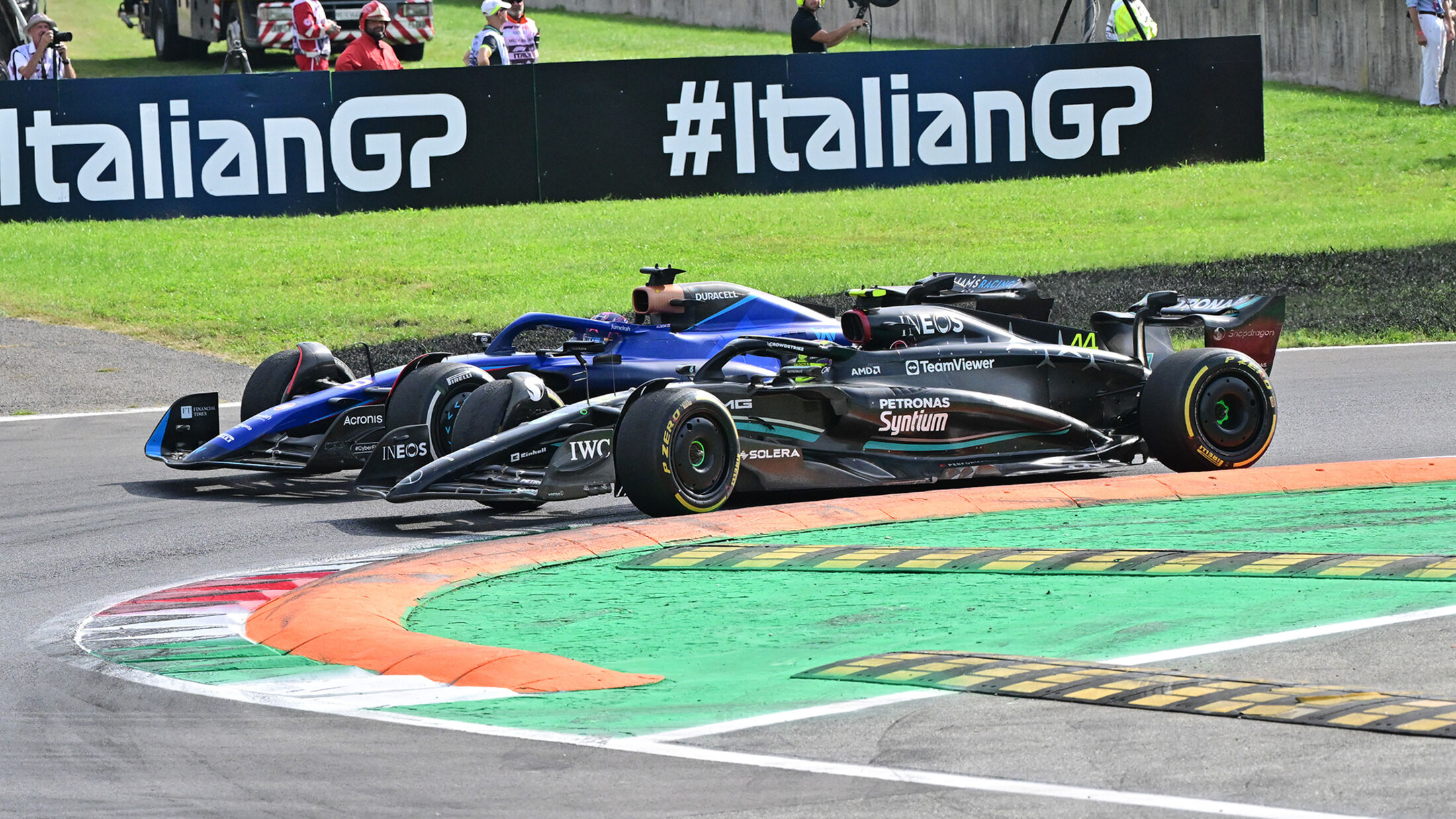 Mercedes im Italien-GP Hamilton am Brems-Limit AUTO MOTOR UND SPORT