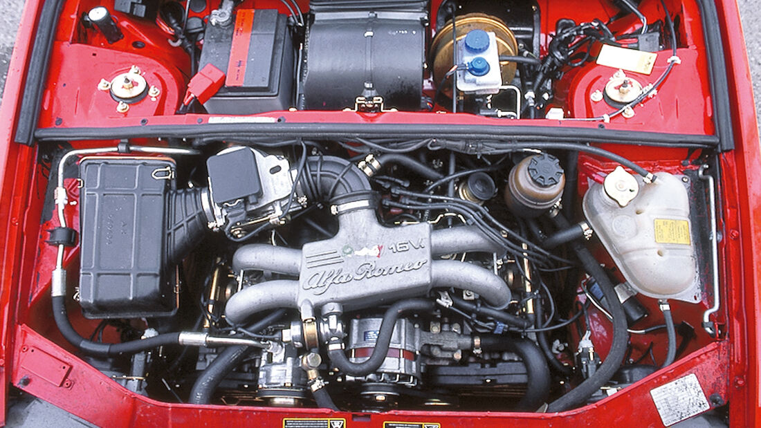 Alfa 33 16V, Motor