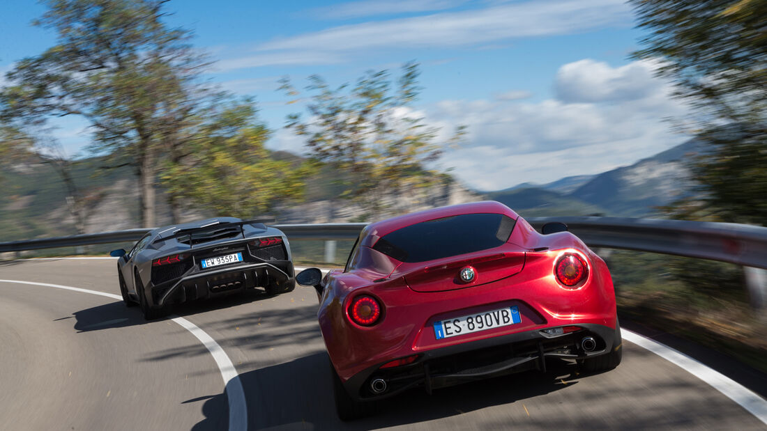 Alfa 4C, Lamborghini Aventador LP750  SV, Heckansicht