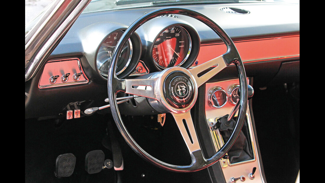 Alfa Roemeo 1300 GT Junior, Cockpit