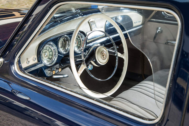 Alfa Romeo 1900, Cockpit, Lenkrad