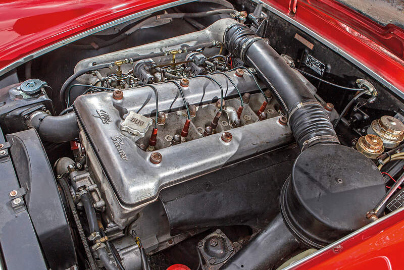 Alfa Romeo 2600 Spider, Motor