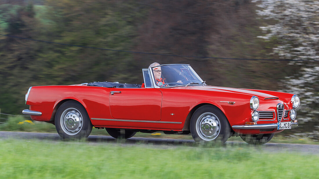 Alfa Romeo 2600 Spider, Seitenansicht