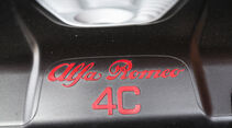 Alfa Romeo 4C, Ziernaht, Typenbezeichnung