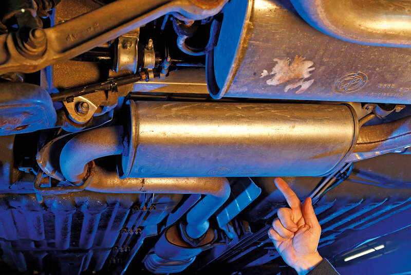 Alfa Romeo 916, Auspuffanlage
