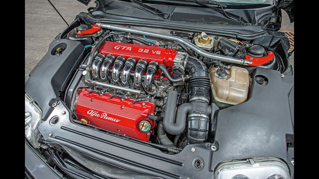 Alfa Romeo Alfetta GTV 6, Motor