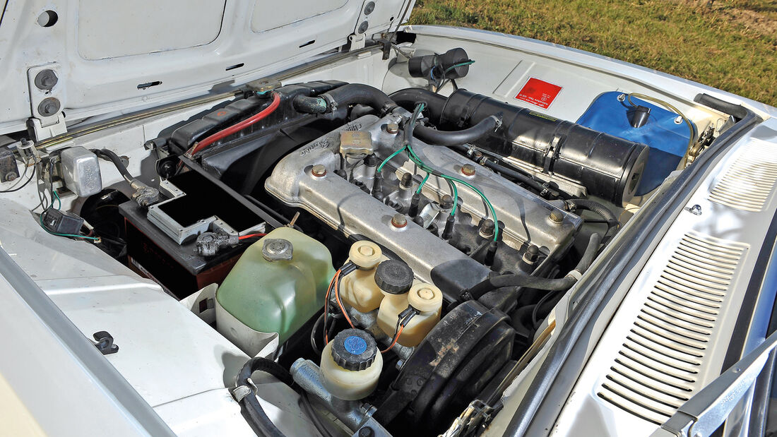 Alfa Romeo Berlina 2000, Motor