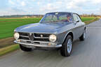 Alfa Romeo GT 1300 Junior (Bertone)