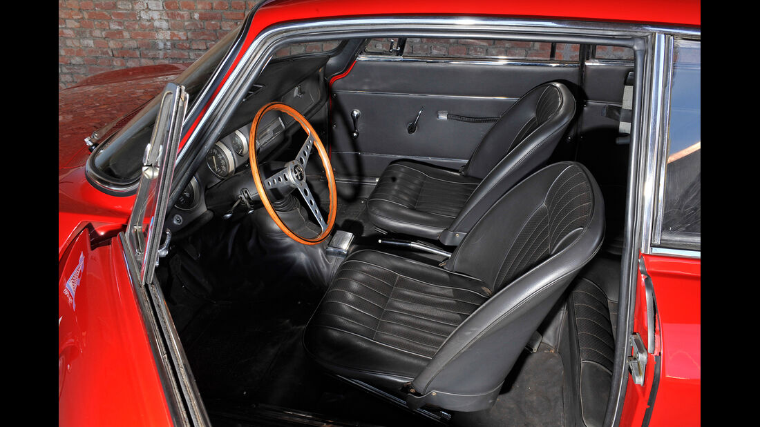 Alfa Romeo GTA, Fahrersitz, Lenkrad
