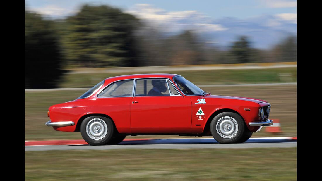 Alfa Romeo GTA, Seitenansicht