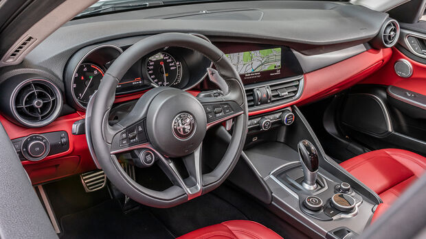 Alfa Romeo Giulia 2.2 d, Interieur