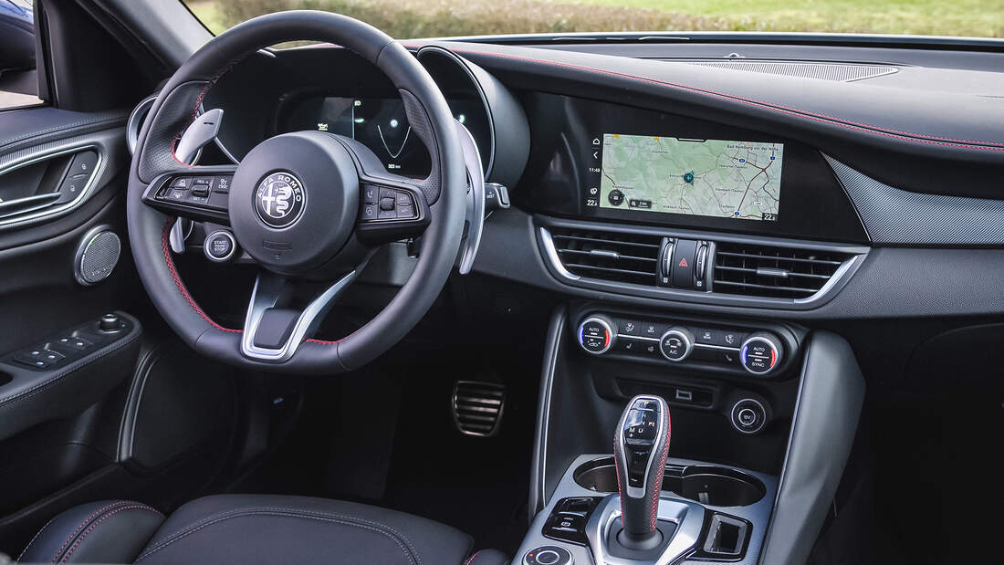 KIESENBERG Orologio da uomo Regalo per Alfa Romeo Giulia Fan Cockpit Quarzo Analogico Orologio da polso 10113
