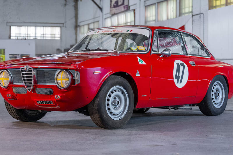 Alfa Romeo Giulia GT 1300 Junior (1967)