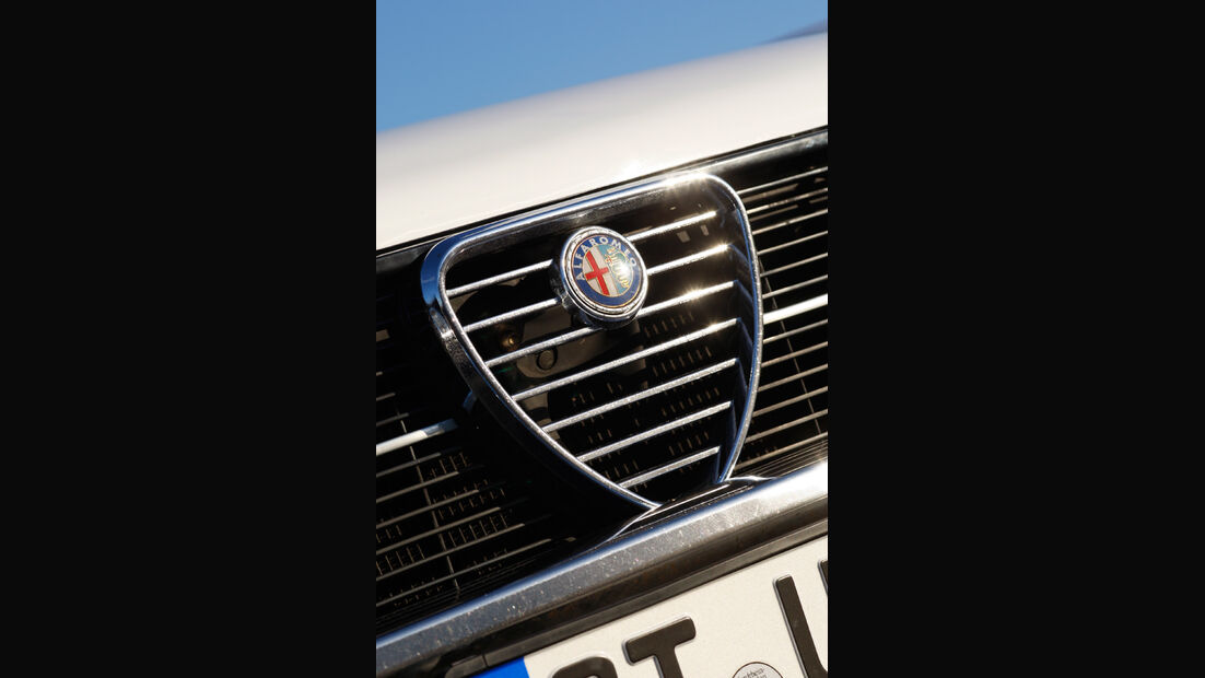 Alfa Romeo Giulia, Kühlergrill